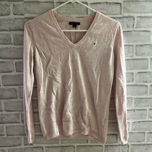 Tommy Hilfiger women’s size small baby pink long sleeve sweater v-neck - Picture 1 of 6
